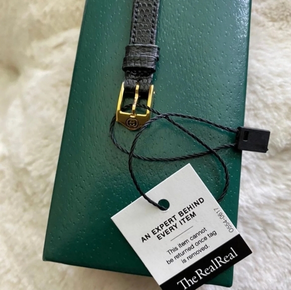 Gucci Watch (Authentic) - Picture 8 of 15